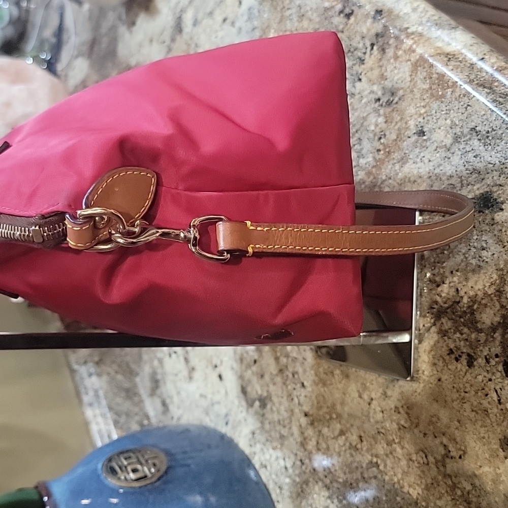 DOONEY & BOURKE RED NYLON SATCHEL TOTE - Picture 6 of 12